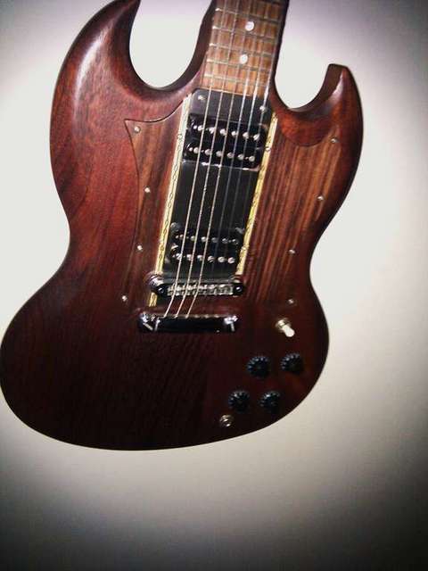 Rosewood SG