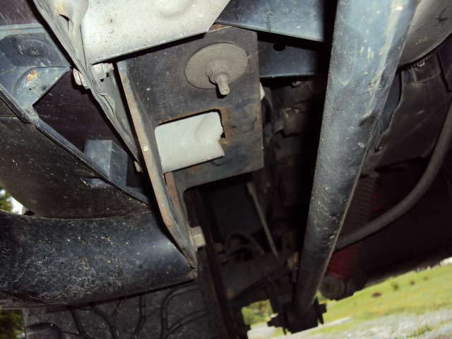 Passenger_Rear_Mount_Plate_2