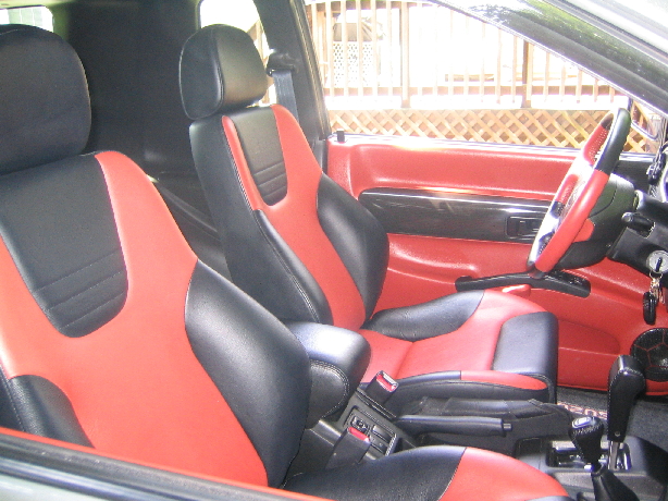 Blk/Red Interior