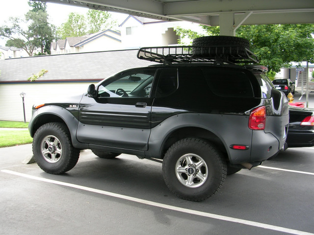 1999 Isuzu Vehicross (Side)