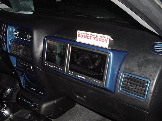 Navigation &amp; DVD Screens