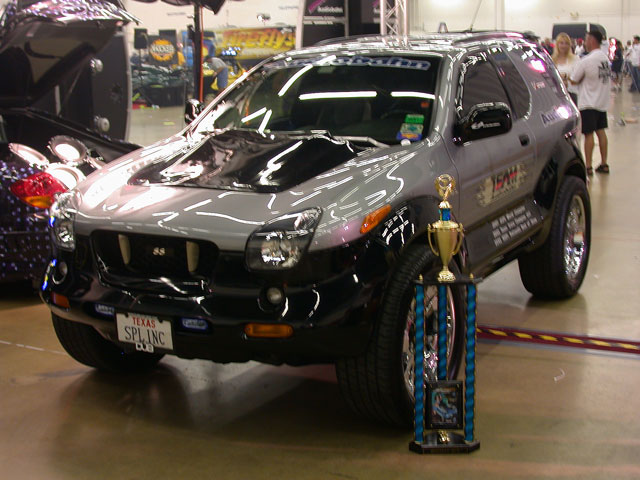 Isuzu VEHICROSS Concept