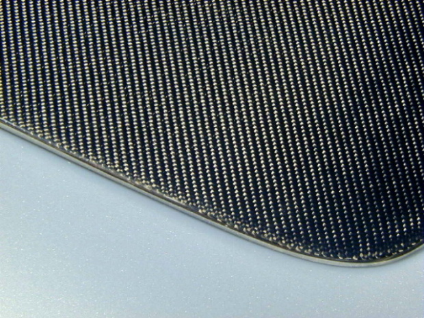 &quot;Rough&quot; edge of insert