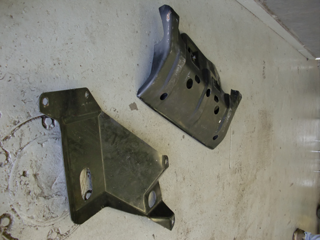 VehiCROSS Under Carriage Shots for Trooper Skid Plate Install