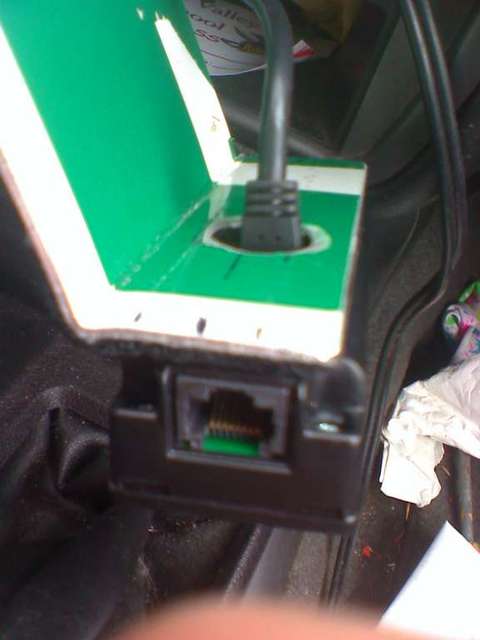 Hole for data in back of scangauge mount