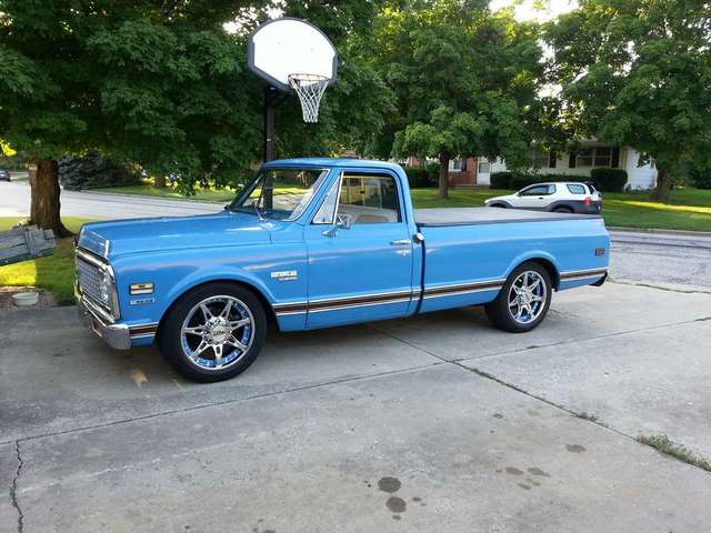 72 Chevy on 20's