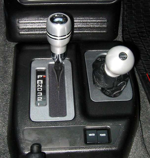 Momo Automatic & Manual Shift Knobs