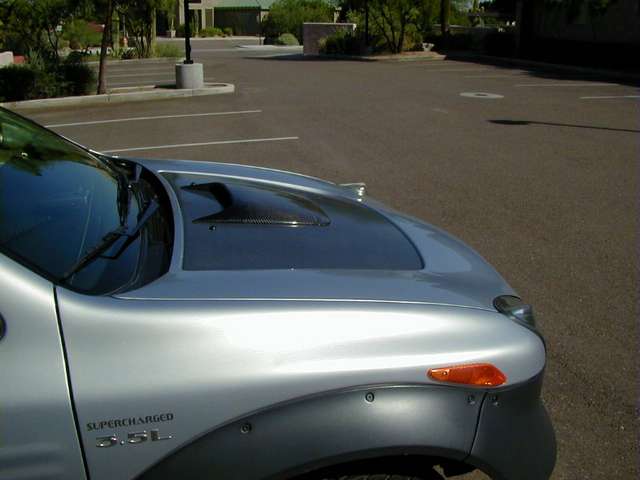 Close up of hood scoop