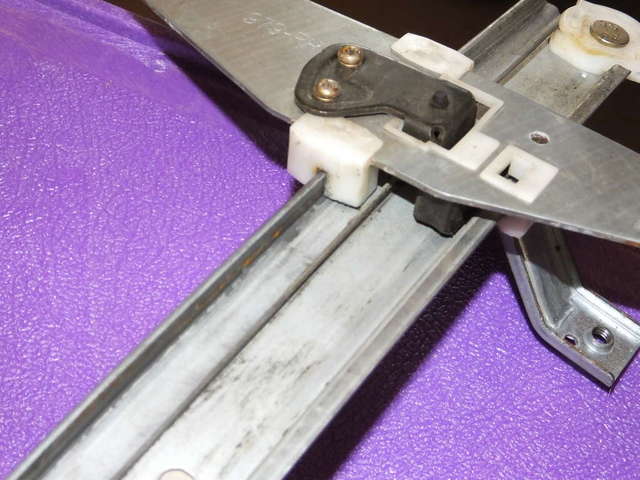 Passenger side window REGULATOR &amp; MOTOR