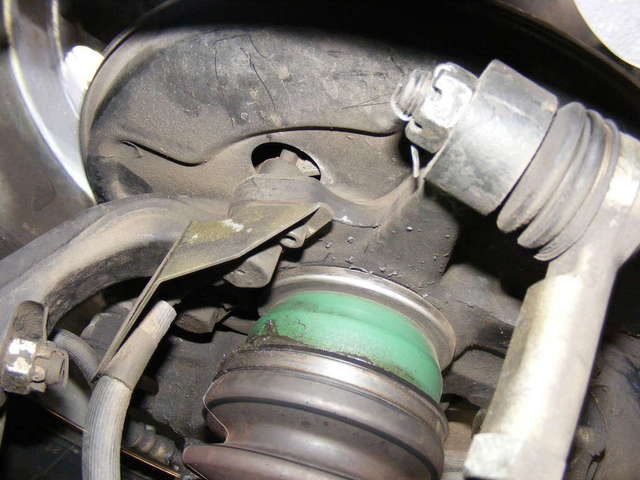 Leaking axle