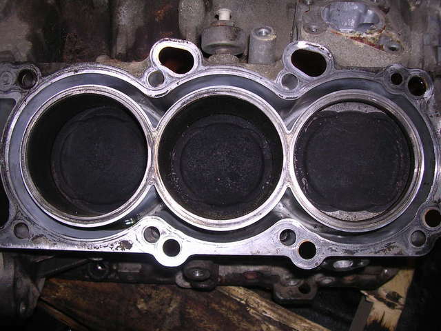 Piston knock evidence