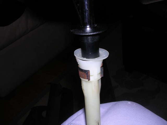 Headrest Assembly - open clip to outside