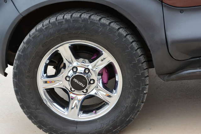 Armor-All wheel protectant spray