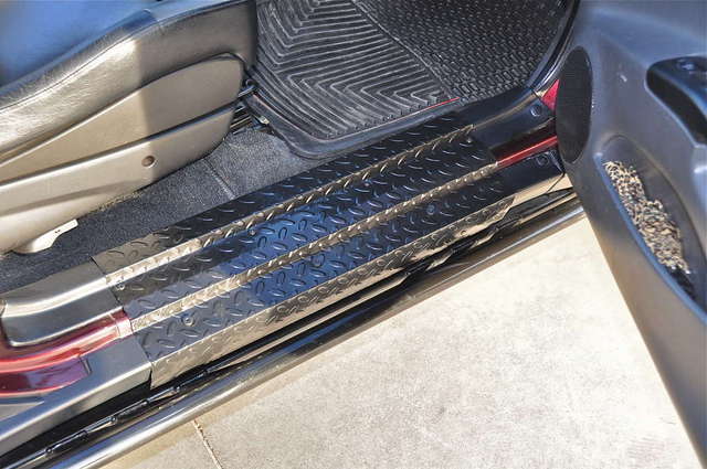 Custom aluminum diamond treadplate sill plates