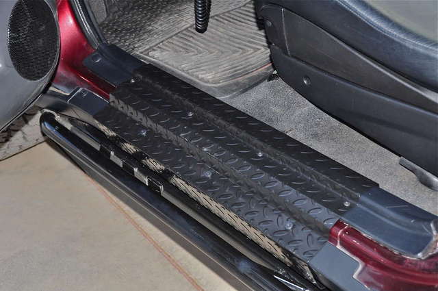 Custom aluminum diamond treadplate sill plates