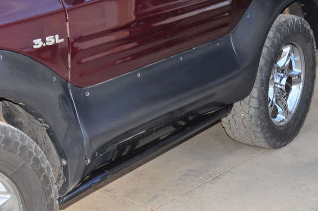 Aluminum diamond treadplate sill plates