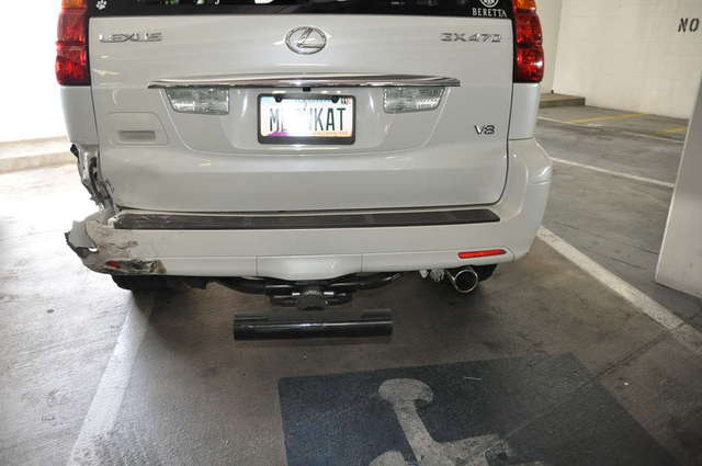 Idiot cabby in Vegas  takes out my rear driver's side