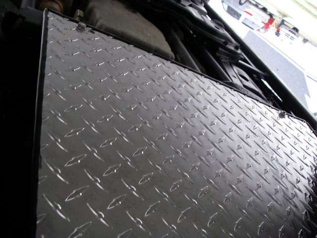 Skid plate install and fabrication