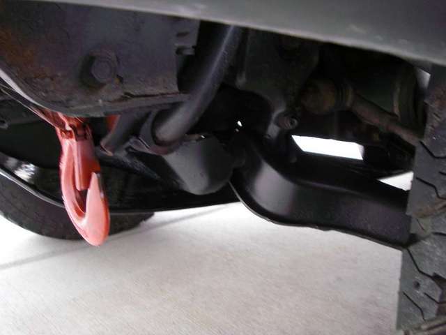 Skid plate install and fabrication