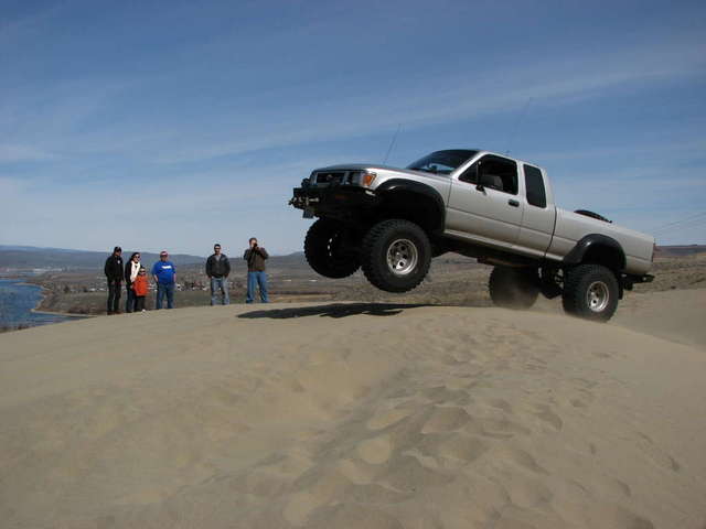 Mike gett'in some air