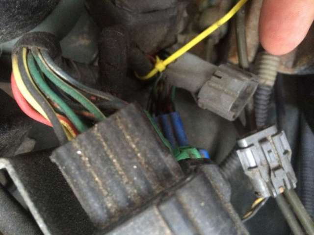 power steering sensor plug