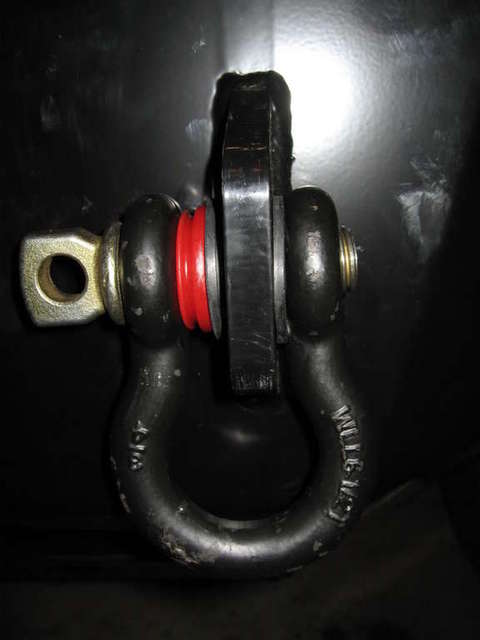 2 different options to keep shackles from rattling