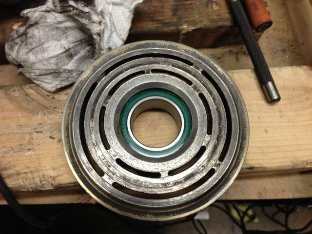 Pulley with new bearing, clutch face