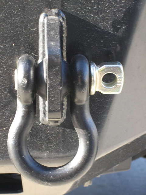 2 different options to keep shackles from rattling