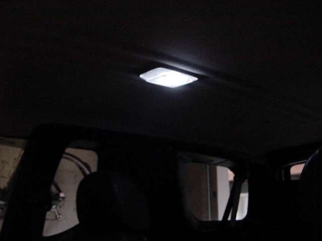 LED Dome Light Closer