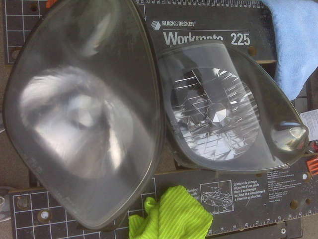 Headlight restoration kits work
