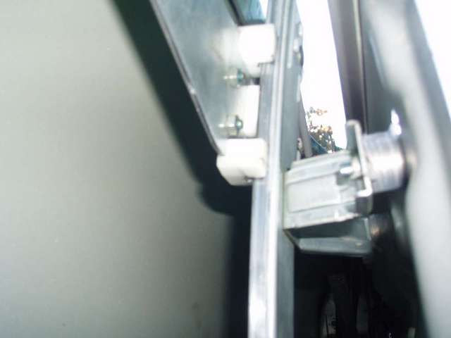arm track upper spacers