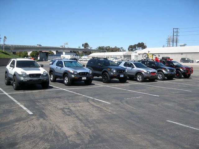 Line Up In Perrys Lot..San Diego  3/28/09