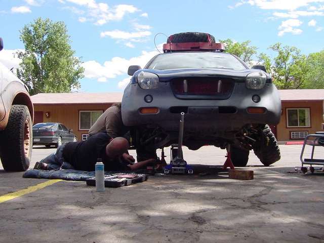 Jo disconnecting his front diff