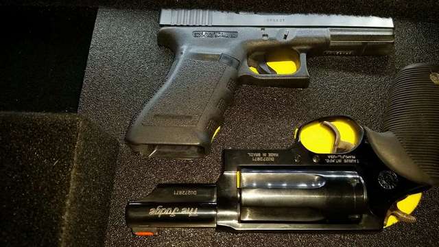 guns in foam insert