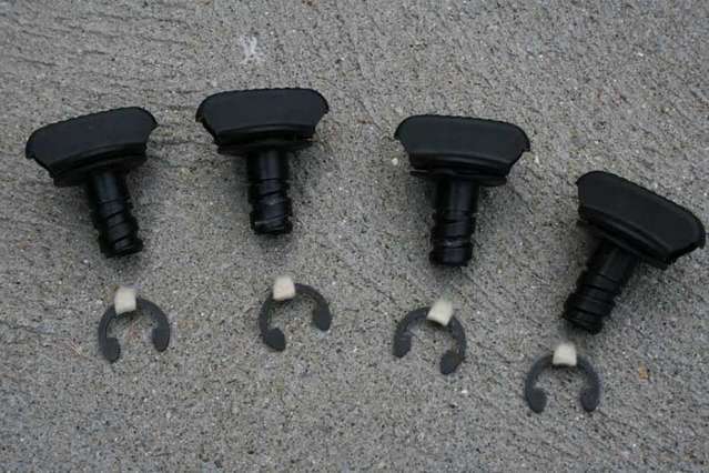 doorscrews