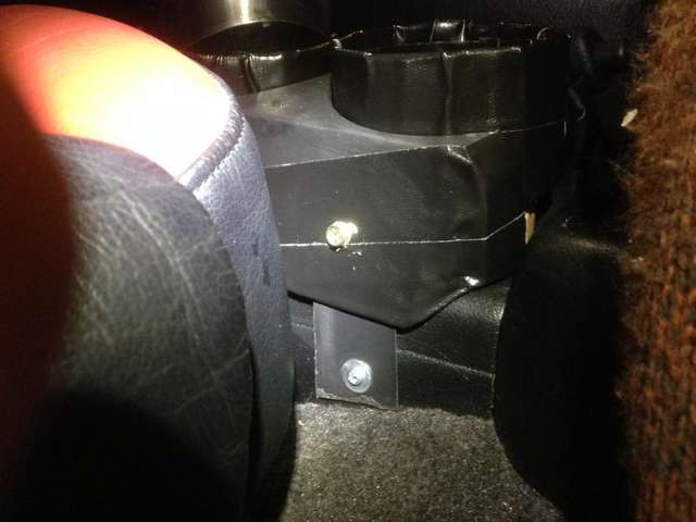 front_cup_holder_04