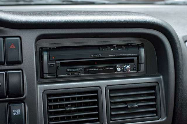 Kenwood KVT617 Head Unit