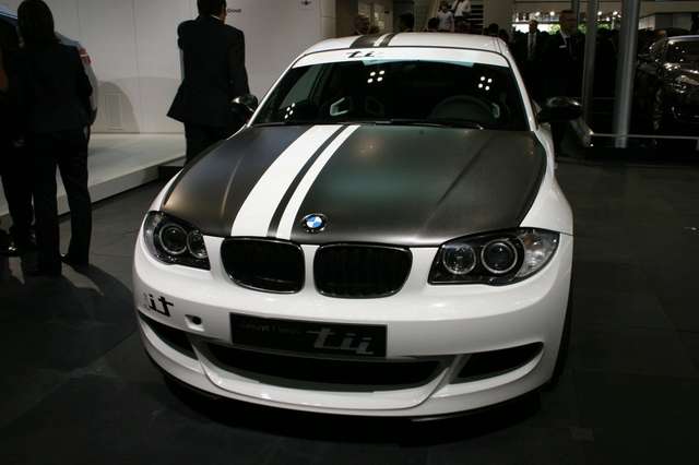 Good black CF Hood