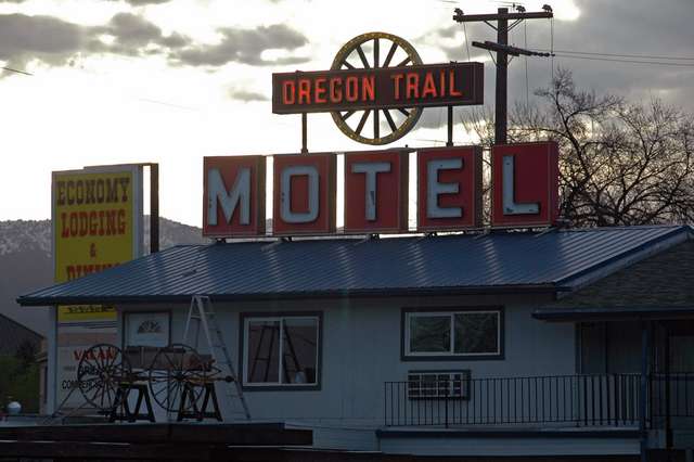 Oregon Trail Motel