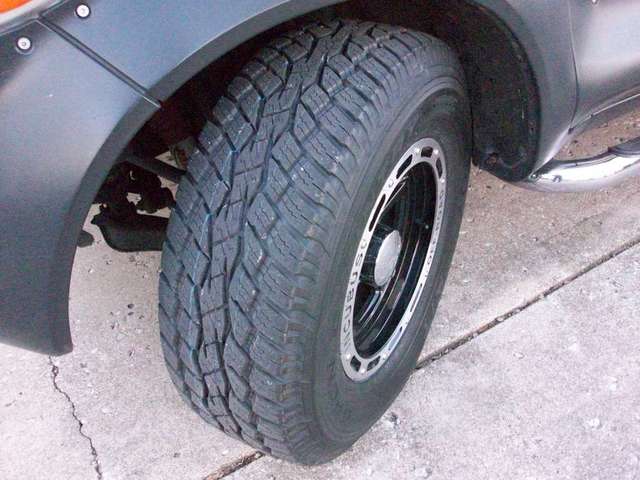 Toyo Open Country A/T 265-70-16 on Incubus Wheels