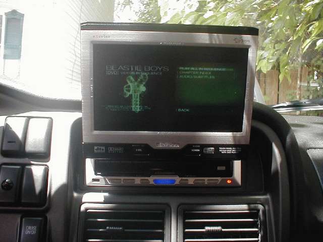 in dash radio 1