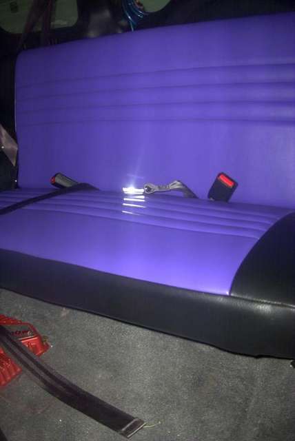 7 Passenger VX - New second row seat