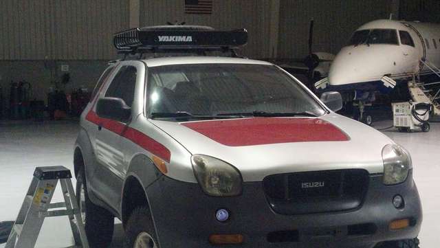 Magik's Vehicross roof basket